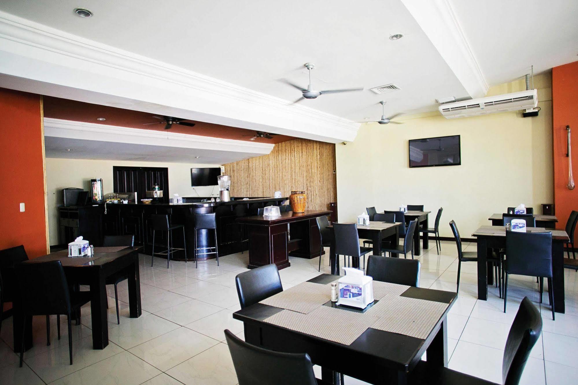 Hotel Cana Brava Inn Canas Exterior photo