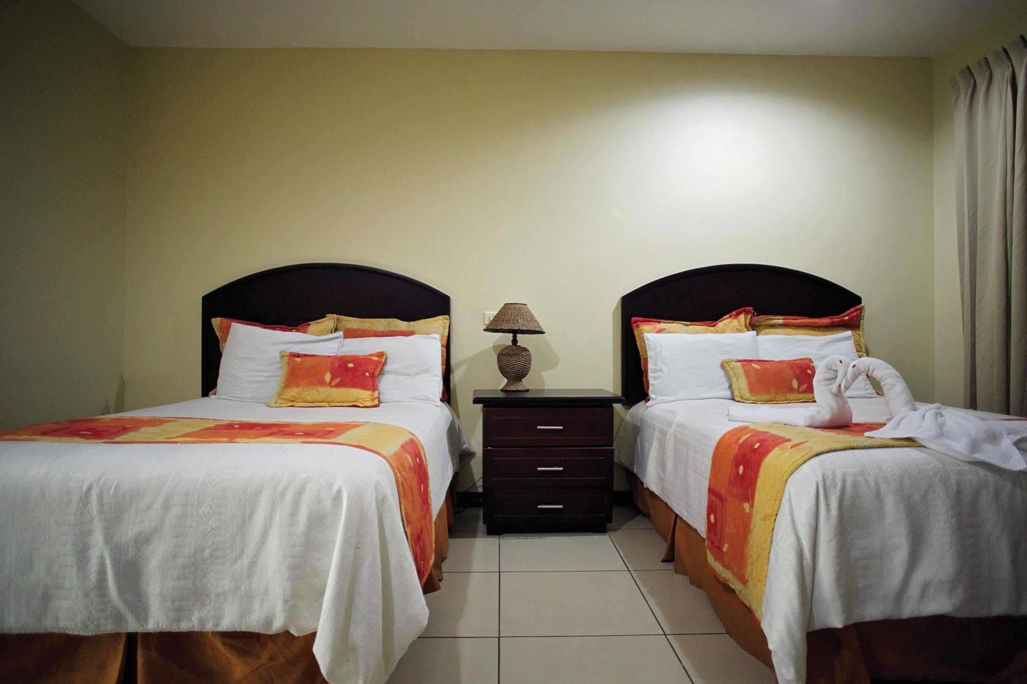 Hotel Cana Brava Inn Canas Exterior photo