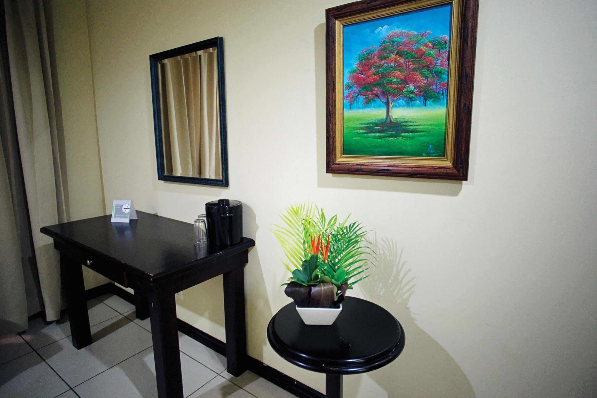 Hotel Cana Brava Inn Canas Exterior photo