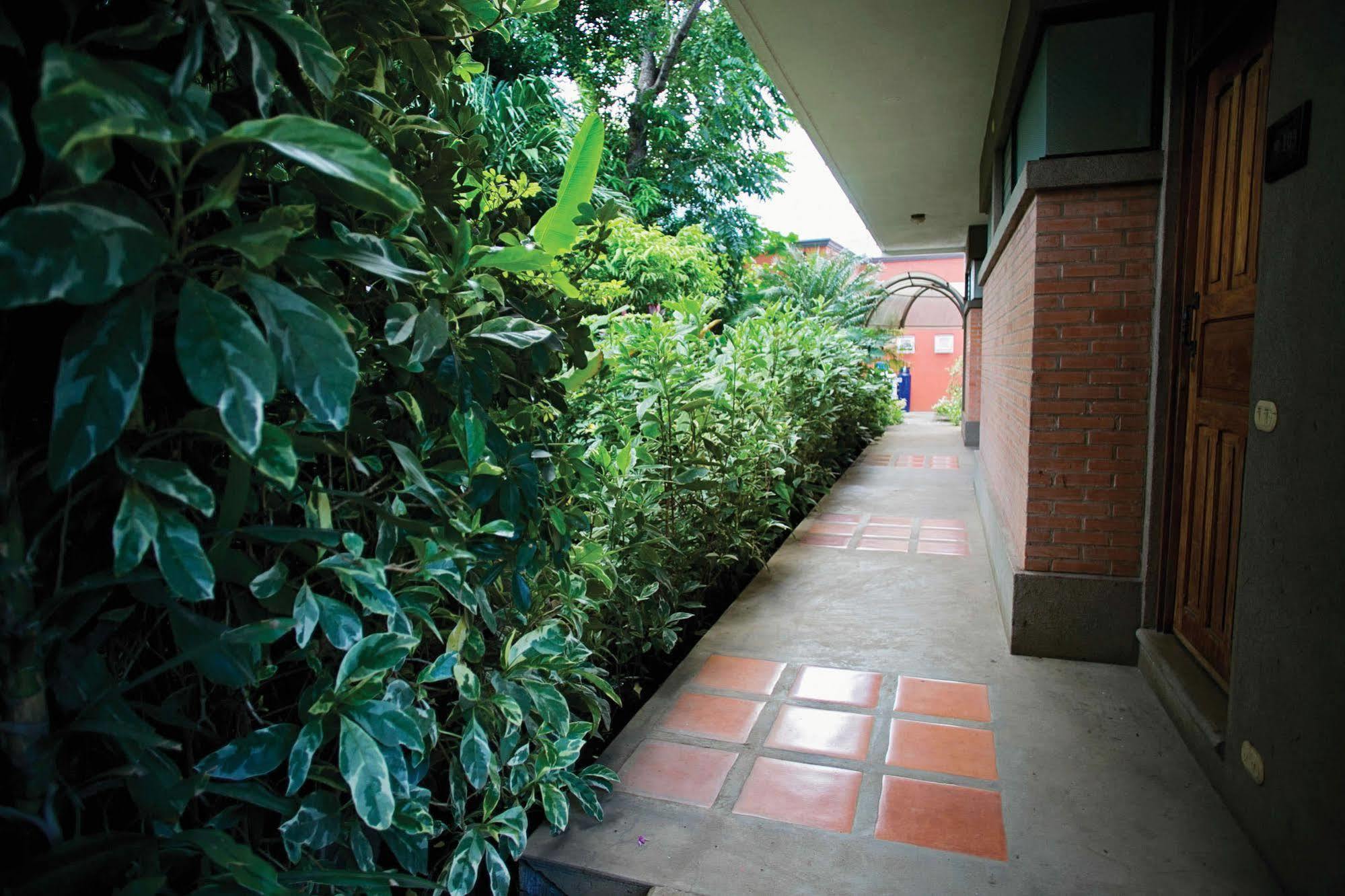 Hotel Cana Brava Inn Canas Exterior photo